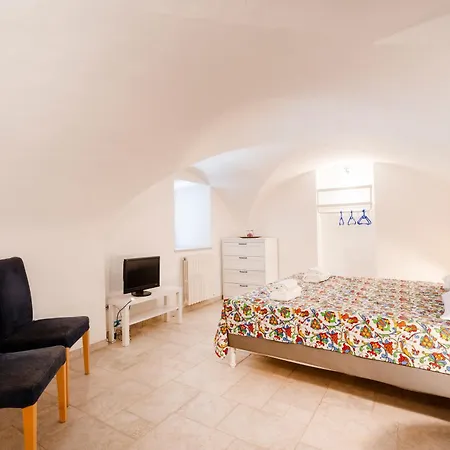 Guesthost - Casa Elda - A Few Steps From The Historic Center * Ostuni