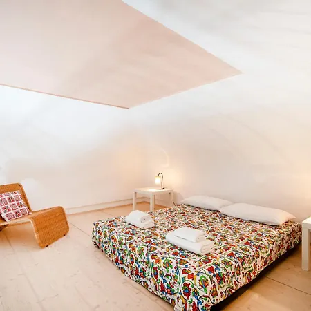 Guesthost - Casa Elda - A Few Steps From The Historic Center Appartamento