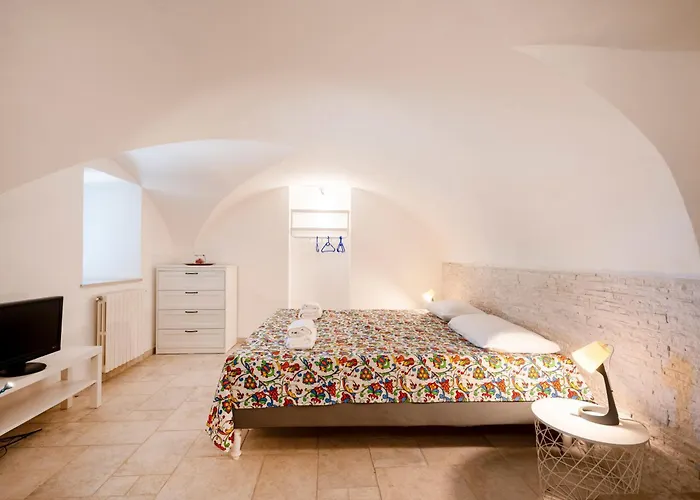 Guesthost - Casa Elda - A Few Steps From The Historic Center 公寓 奥斯图尼
