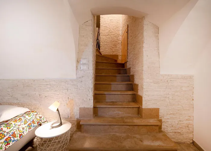 Guesthost - Casa Elda - A Few Steps From The Historic Center דירה